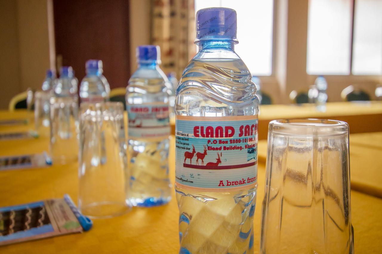 Eland Safari Hotel Nyeri Exteriör bild