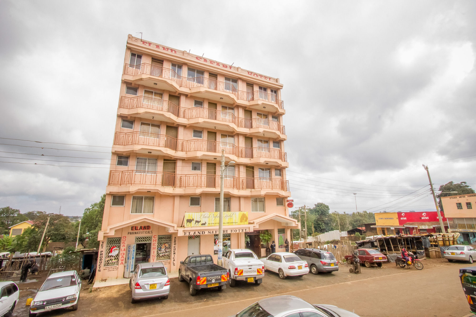 Eland Safari Hotel Nyeri Exteriör bild