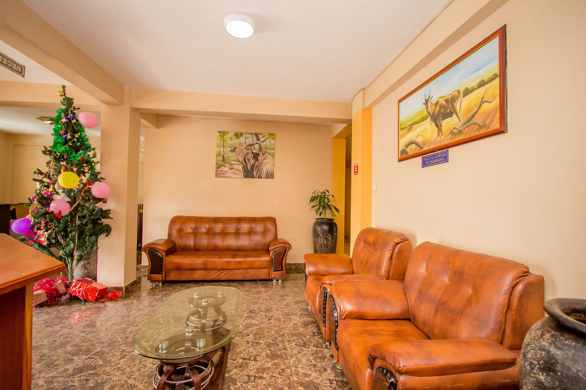 Eland Safari Hotel Nyeri Exteriör bild